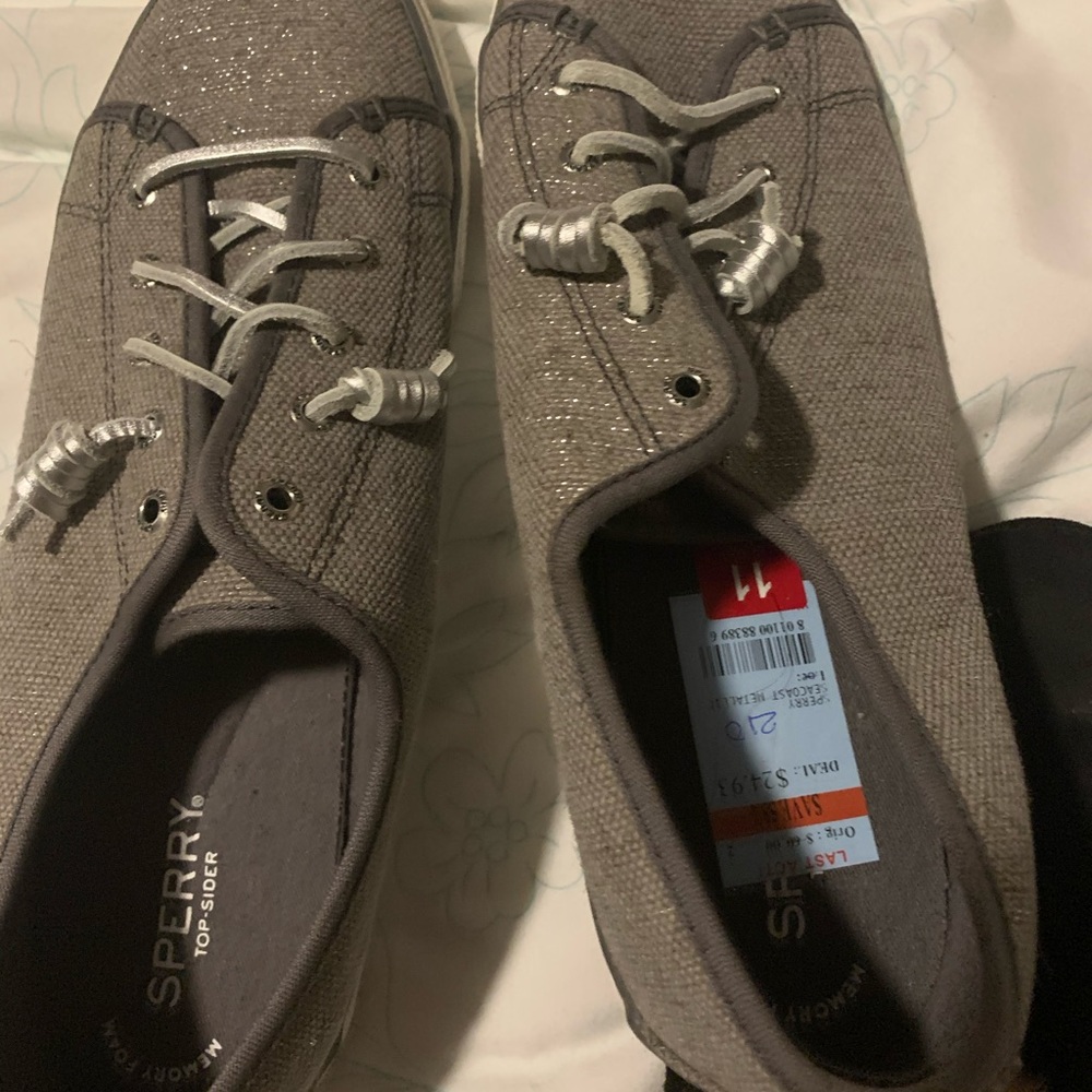 Speery nice flats brand new